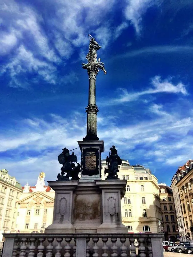 Apartment Marc-Aurel-Strasse Vienna