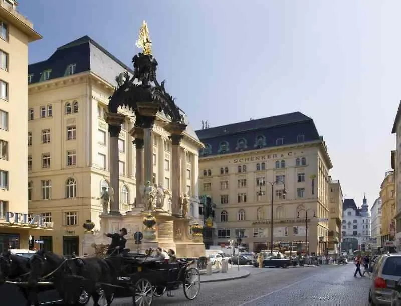 Apartment Marc-Aurel-Strasse Vienna
